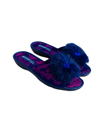 Papuci de damă roz cu imprimeu albastru și blăniță decorativă
