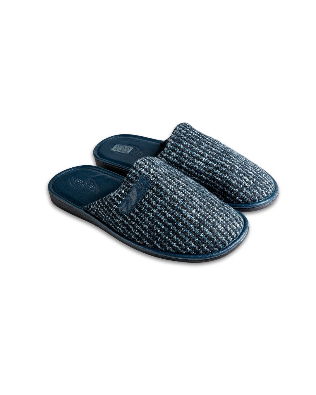 Slippers with leather insert