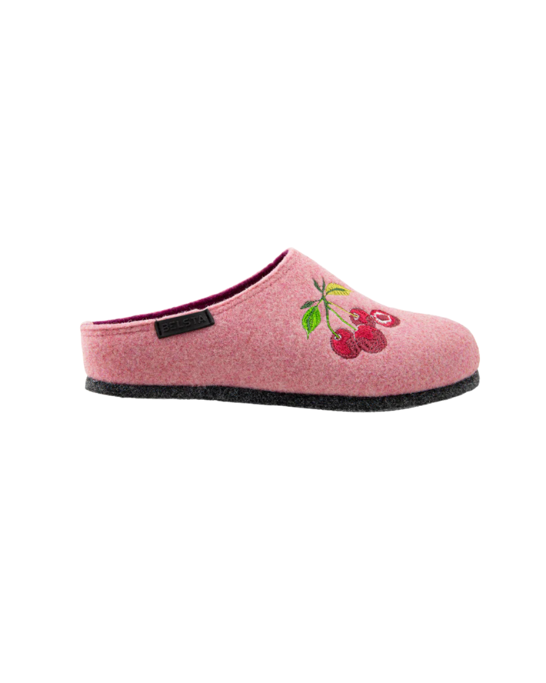 Slippers with embroidery